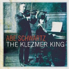 Lista de temas:

1. Russishe Schehr Orquesta Abe Schwartz 2:52    
2. Ch�sidishe Nigunim (Melodies has�dico) Boibriker Kapelle 2:31    
3. Die Reize Nuch Amerika (el viaje a Am�rica) Orquesta Abe Schwartz 2:59    
4. Die Cousine Greene (el ...