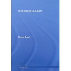 Al presentar el judasmo es el punto de partida ideal para los estudiantes que inician sus estudios de esta religin fascinante. Eliezer Segal toma un enfoque histrico, centrndose en los aspectos religiosos del judasmo, y la introduccin...